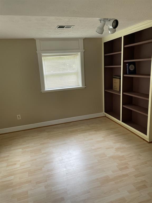 Building Photo - 3063 Claiborne Dr NW