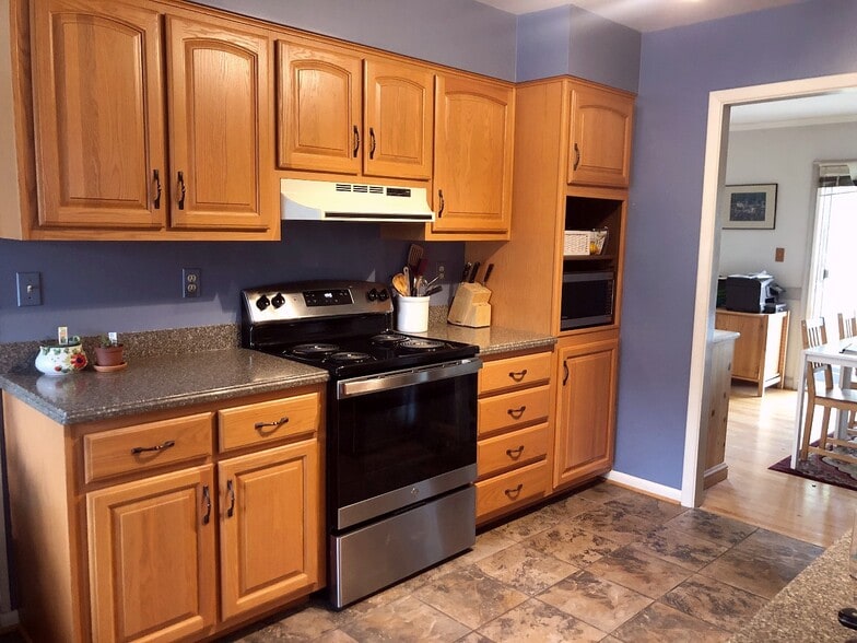 Building Photo - 8507 Woodside Ct