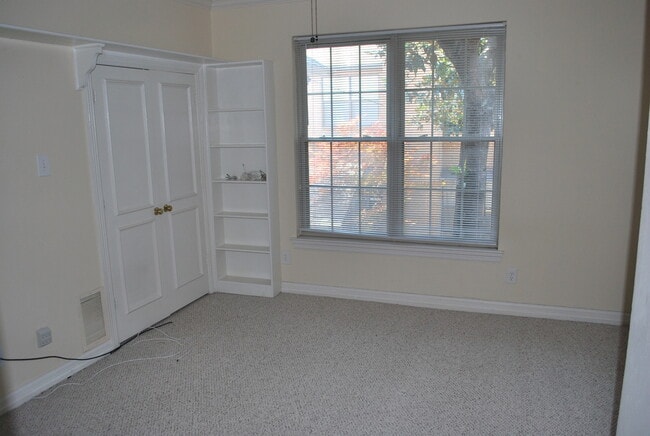 Building Photo - 3407 Shenandoah St