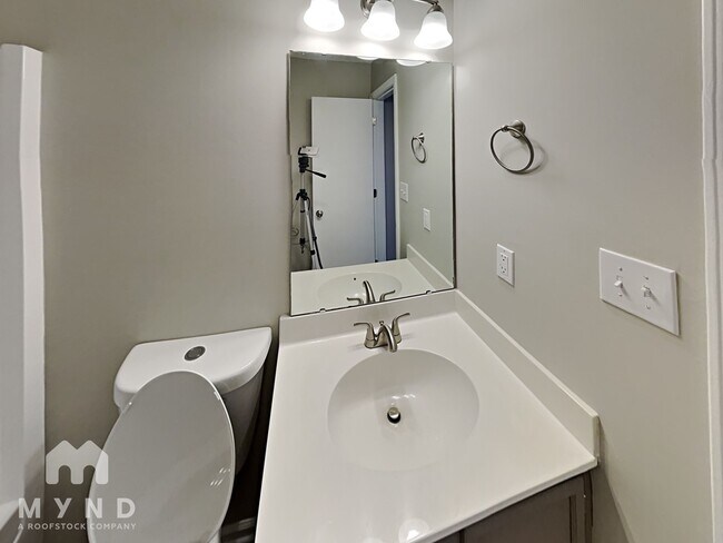 Building Photo - 11550 Stewarts Crossing Dr