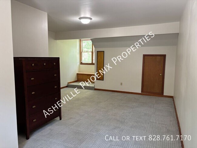 Building Photo - 46 Reddick Rd