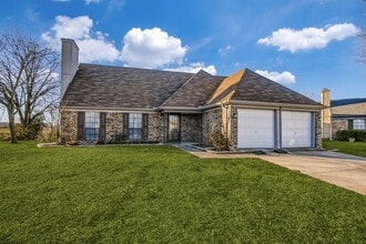 Building Photo - 5100 Melody Ct