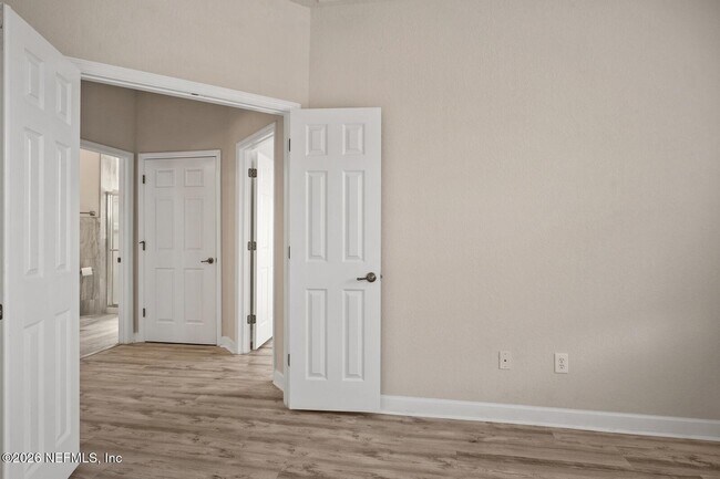 Building Photo - 210 Paseo Terraza