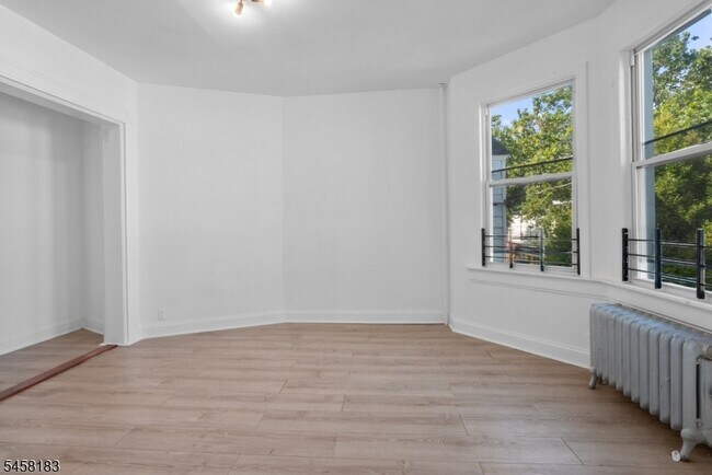 Building Photo - 15 Highland Ave