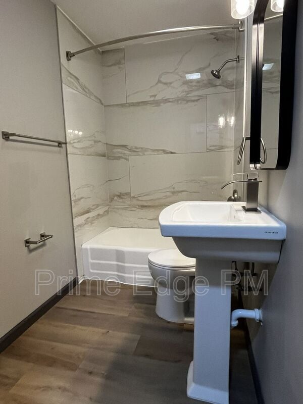 Building Photo - 4027 F St