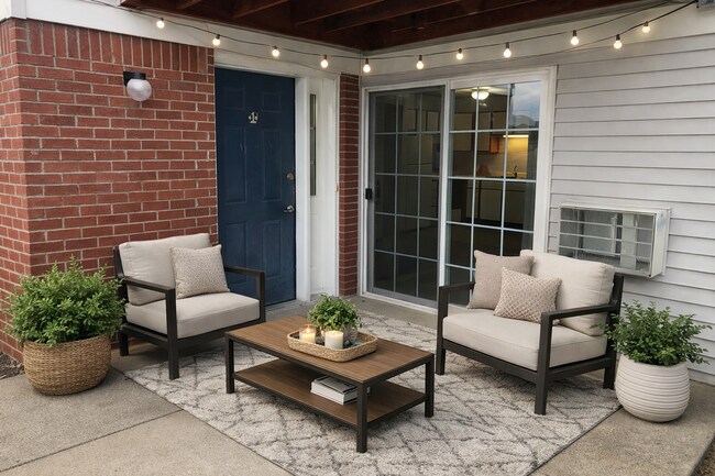 Building Photo - SIX weeks rent FREE!