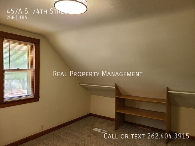 Building Photo - 457 A S 74th St
