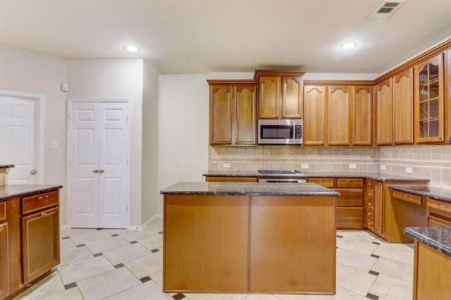 Building Photo - 13703 Stevens Point Dr