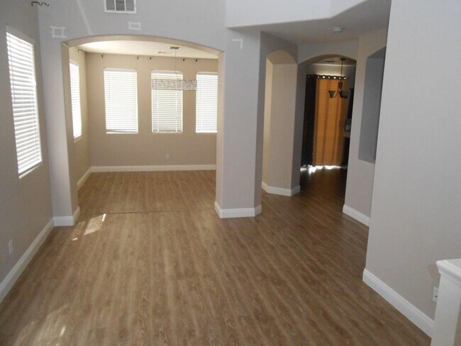 Building Photo - 1705 Havercamp St