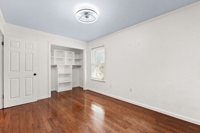 Building Photo - 122 CR - 4936