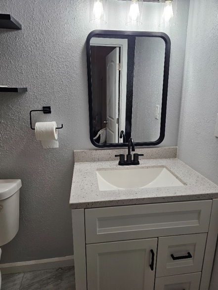 Building Photo - 9805 P St