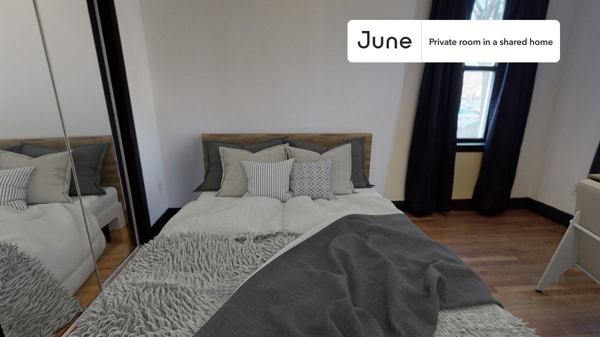 Building Photo - Room in Shared 4 bed/2.5 bath home
