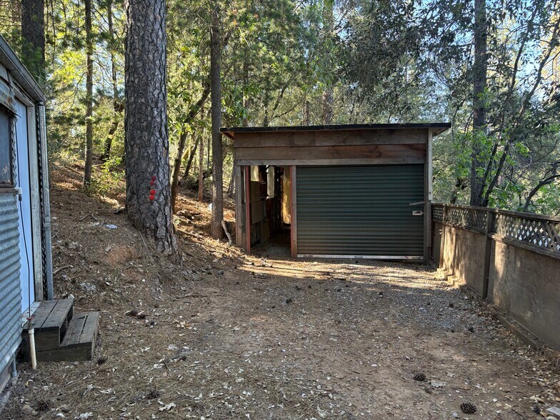 Building Photo - 105 Meadow Gate Rd