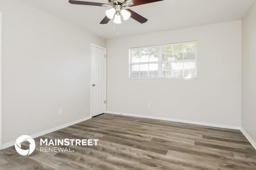 Building Photo - 1660 Thoreau St