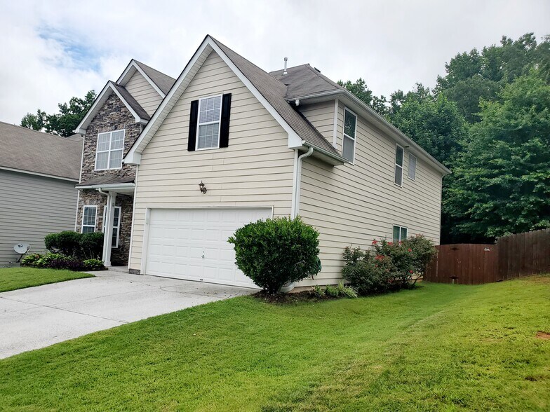 Building Photo - 4410 Ambassador Way