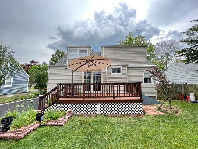Building Photo - 44 Fieldstone Dr