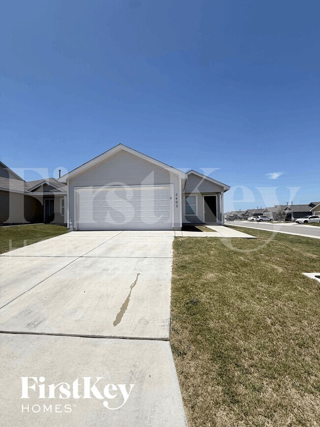 Building Photo - 2402 Double Oak Dr