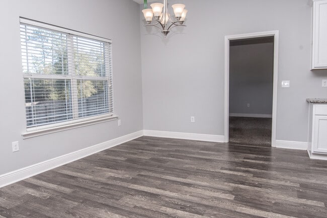 Building Photo - 5567 Galaxy Dr
