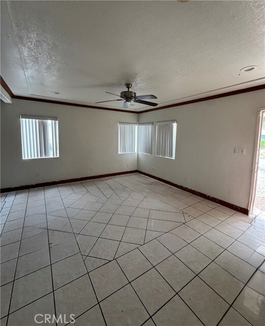 Building Photo - 3533 W 116th St