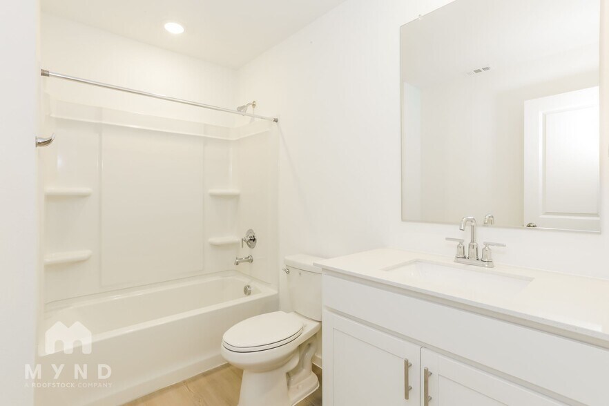 Building Photo - 10116 Dalgreen Cir