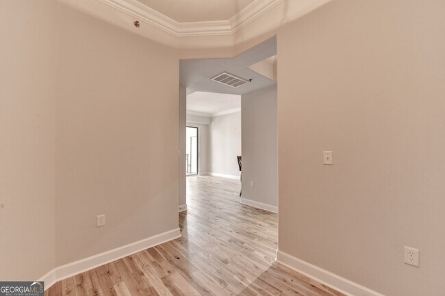 Building Photo - 3445 N Stratford Rd NE