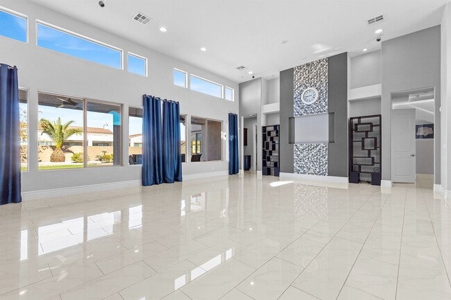 Building Photo - Canyon Falls Single-Story: Chef’s Kitchen, Office + Built-In BBQ Yard (3-Car)