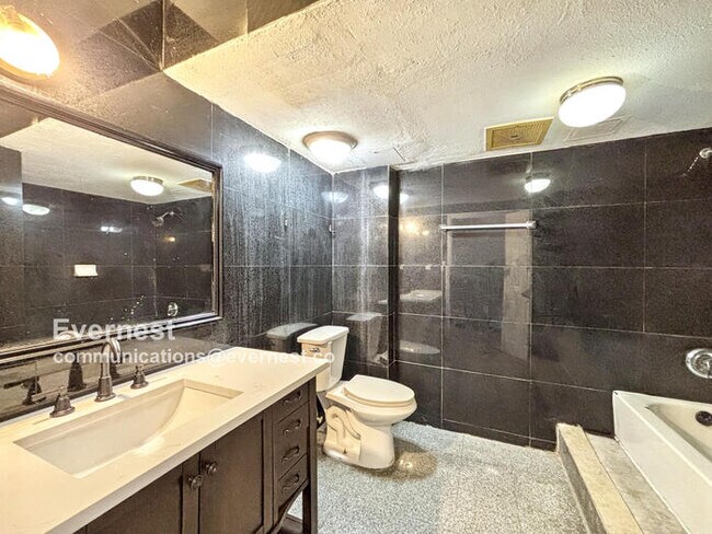 Building Photo - 8421 S Orange Blossom Trl