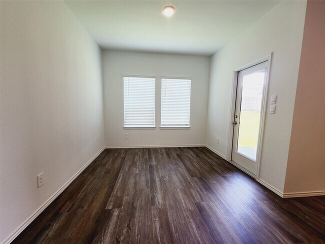 Building Photo - 40746 Rosemary Rain Ln