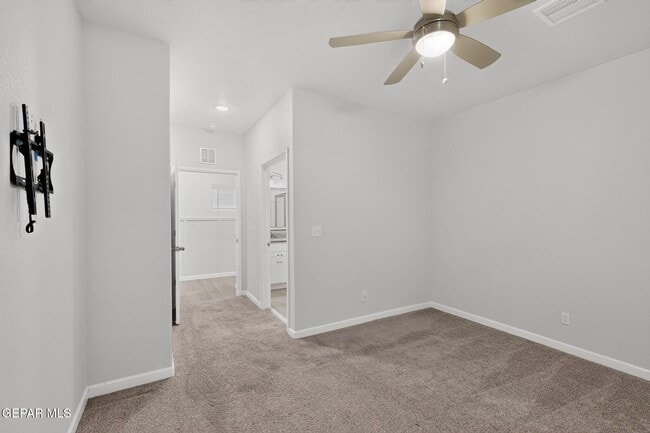 Building Photo - 6476 Harapon St