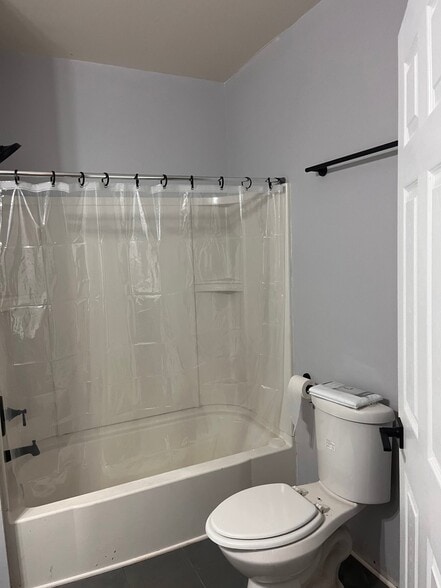 Building Photo - 274 N Rocksprings St