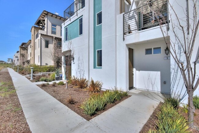 Building Photo - 3089 Valley of Hearts Delight Pl