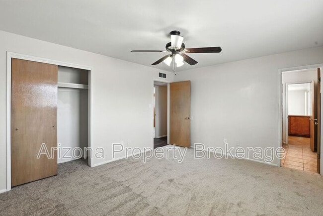 Building Photo - 429 N Saguaro