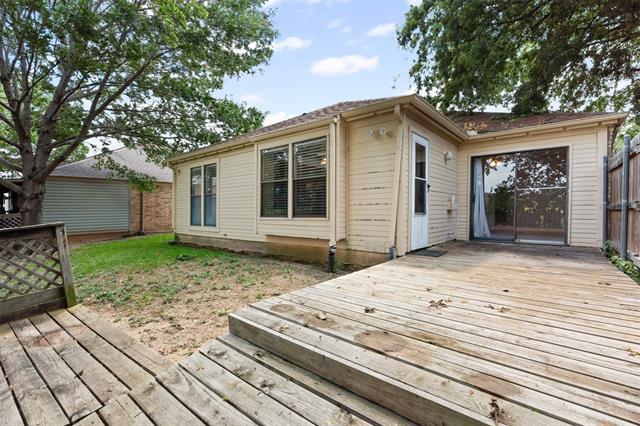 Building Photo - 841 Country Club Pl