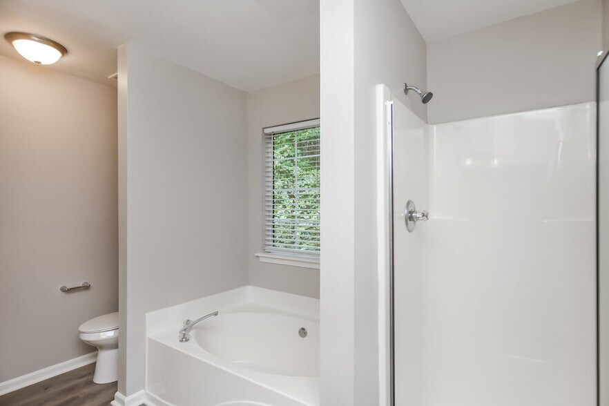 Building Photo - 4097 Sweetsprings Terrace SW