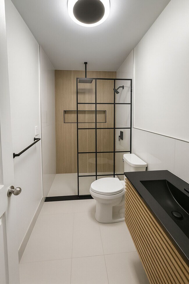 Building Photo - 1863 Wickham St