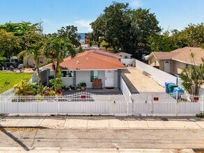 Building Photo - 1866 NW 27th St