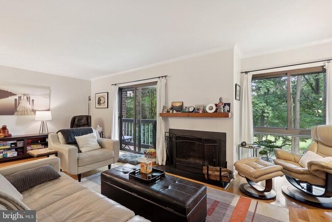 Building Photo - 2031 Approach Ln