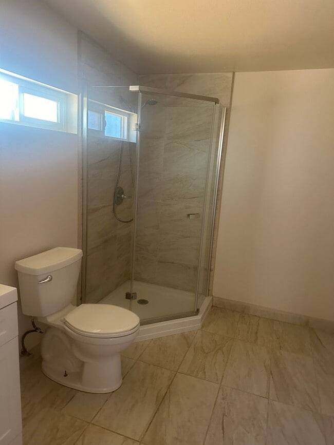 Building Photo - 110 A St