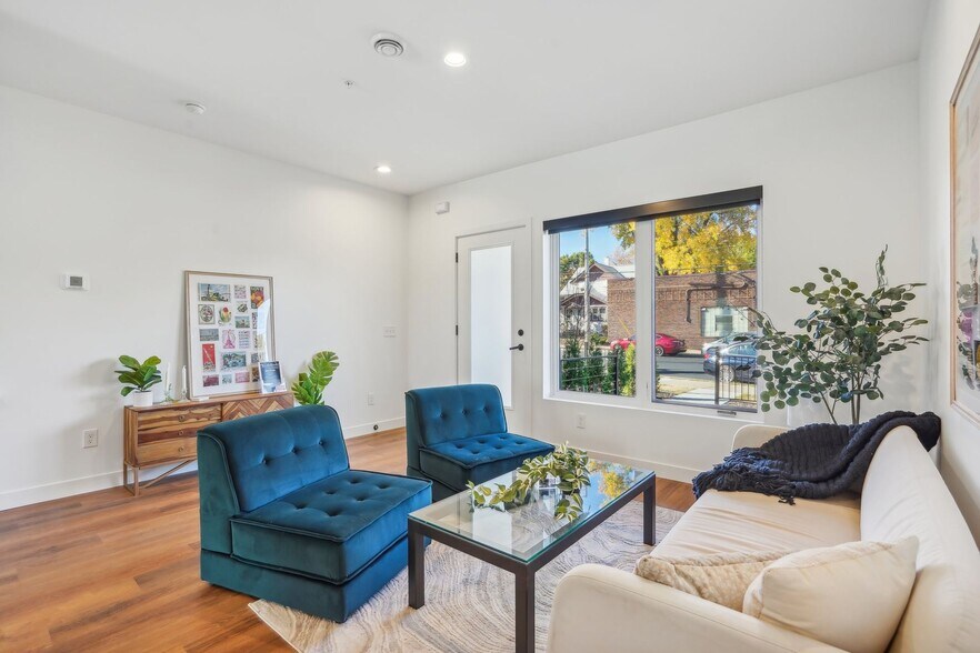 Building Photo - The Hollander Row Homes