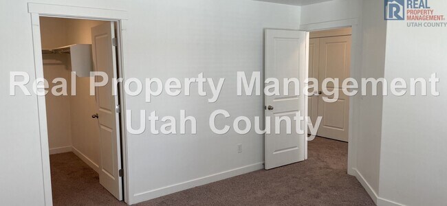 Building Photo - 487 S Fox Chase Ln