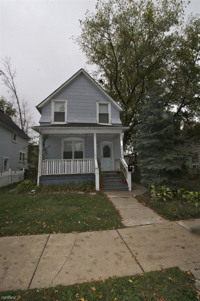 Primary Photo - 7 br, 6.5 bath House - 930 Mary St