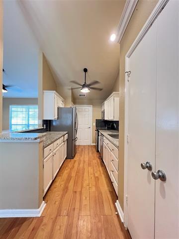 Building Photo - 631 Stagecoach Dr
