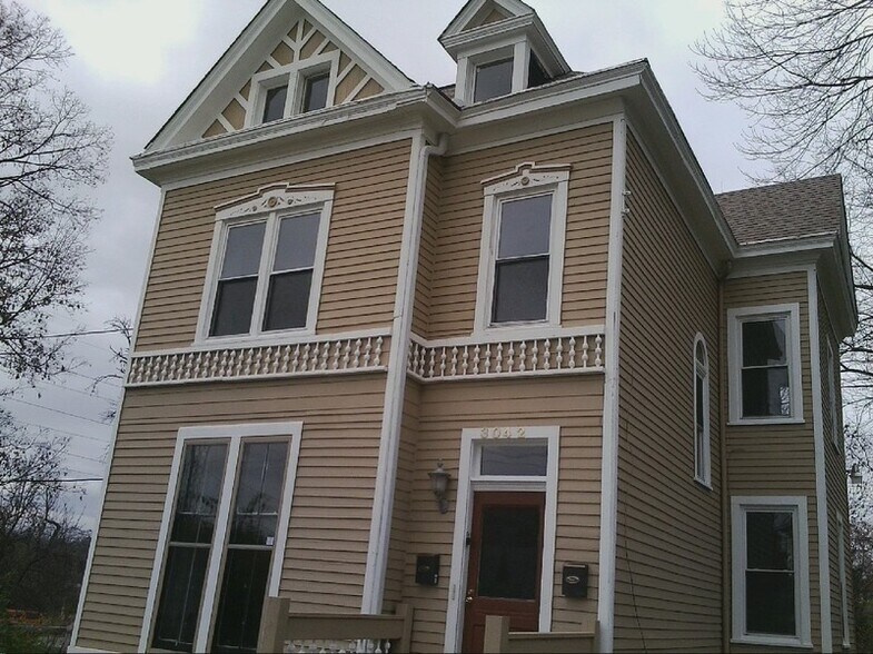 Building Photo - 3042 Gilbert Ave