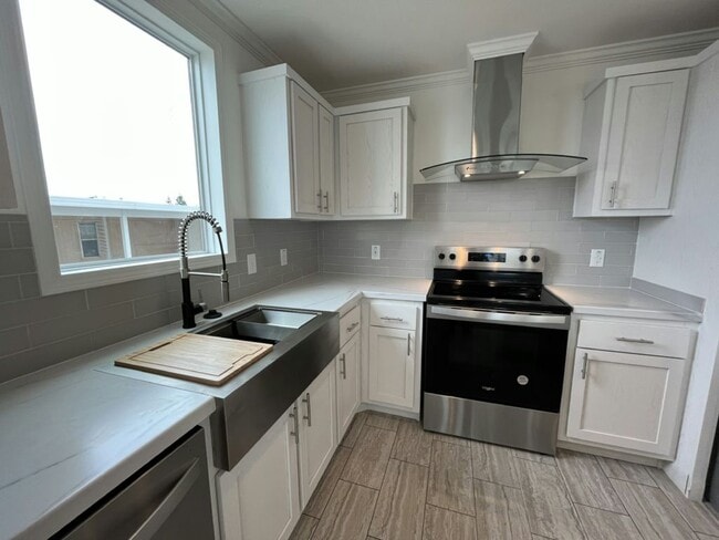 Building Photo - 359 Jose Gaspar Dr