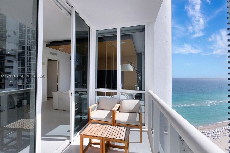 Building Photo - 18201 Collins Ave