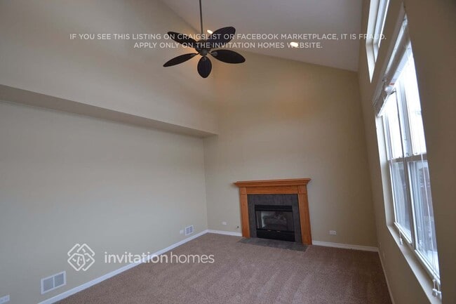 Building Photo - 878 Deer Path Dr