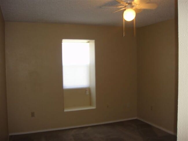 Building Photo - AVAILABLE MID JANUARY!