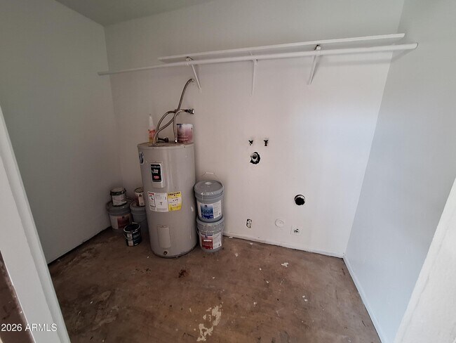 Building Photo - 1449 E Knoll Cir
