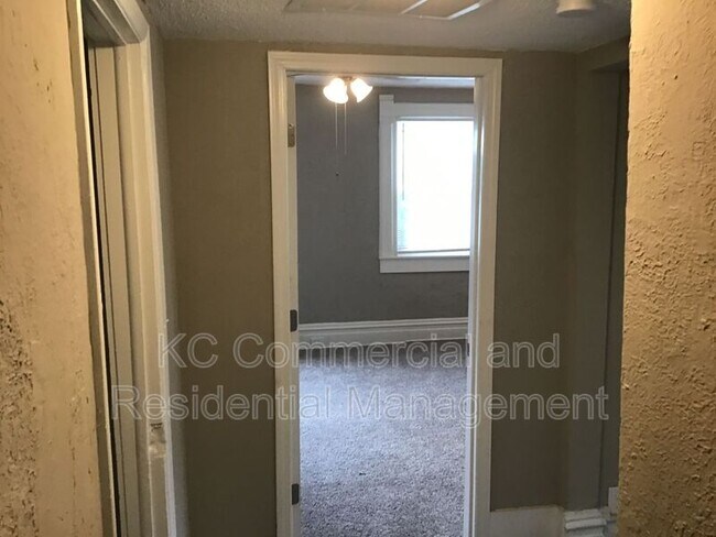 Building Photo - 107 Clinton Pl