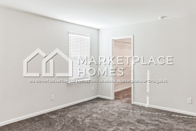 Building Photo - 390 Sessile Oak Dr